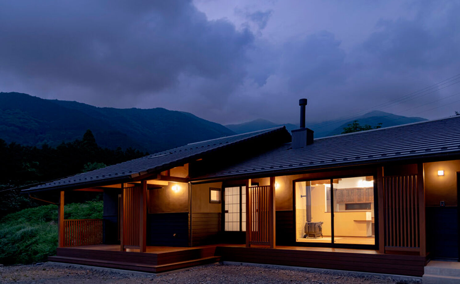 愛和 【平屋×薪ストーブ×間取図】雄大な自然の中に佇む平屋で、憧れの薪ストーブを囲む暮らしの建築実例画像14