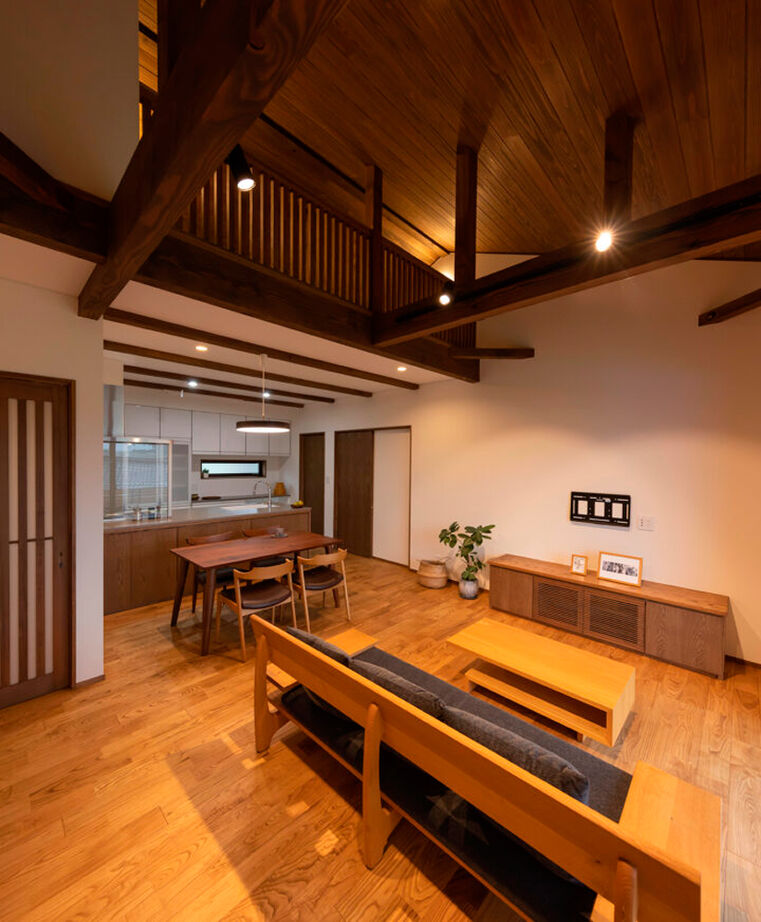 愛和 【2000万円台×平屋×ロフト】若い世代が暮らす和モダン平屋「みんなに褒められる家です！」の建築実例画像5