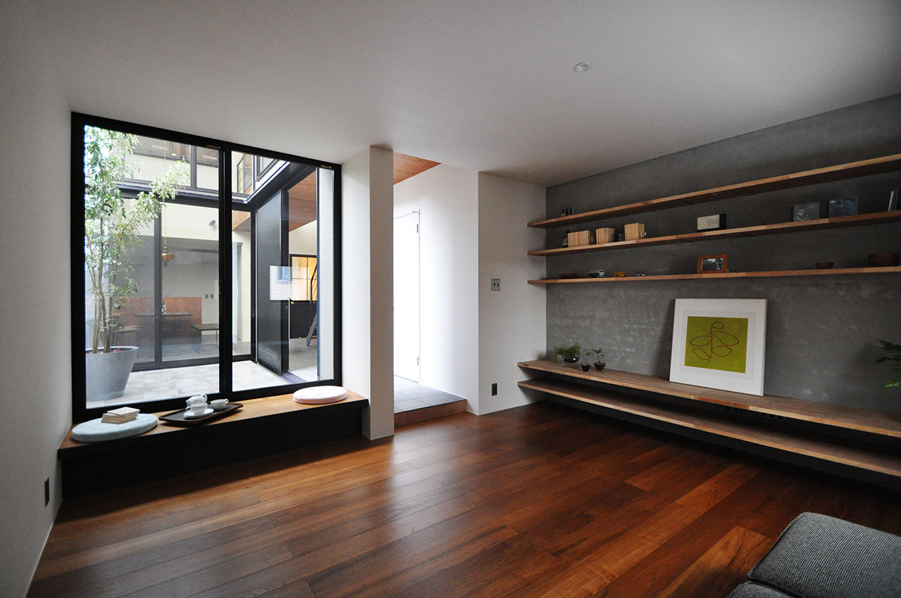 アルスホーム 【富山県】「家族の架け橋【スカイブリッジ】のある家」。家族の様子を近くに感じる一体空間の建築実例画像3