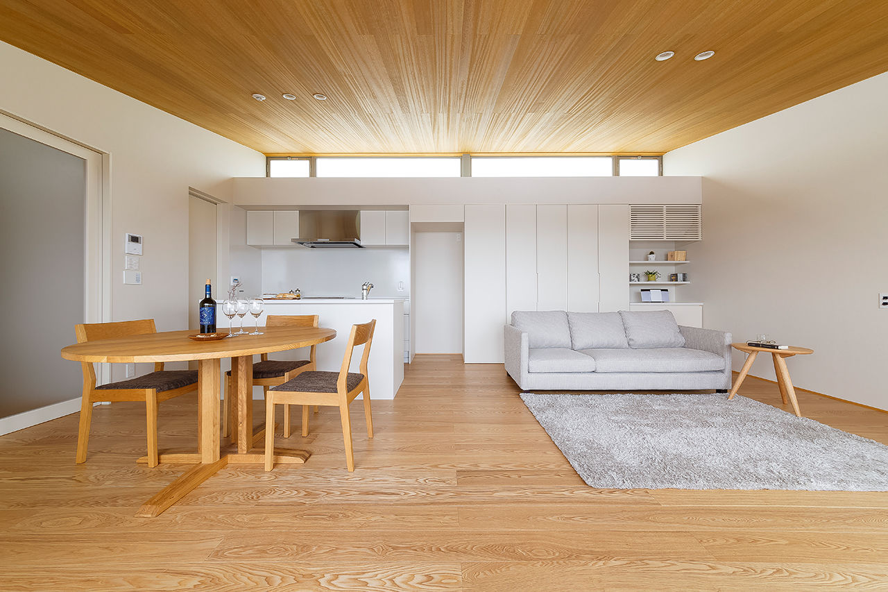 アルスホーム 【石川県】「景色独り占め、見晴らし台の家」。大開口サッシで連続させたデッキバルコニーから街並みを一望の建築実例画像4