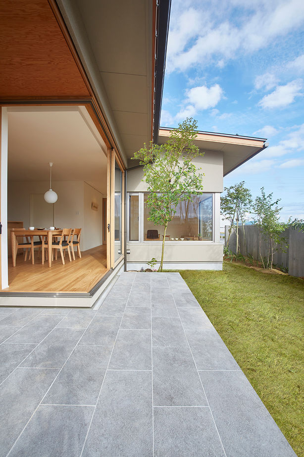 アルスホーム 【富山県】豊かな自然と四季を愉しむ、大きな窓のある家の建築実例画像4