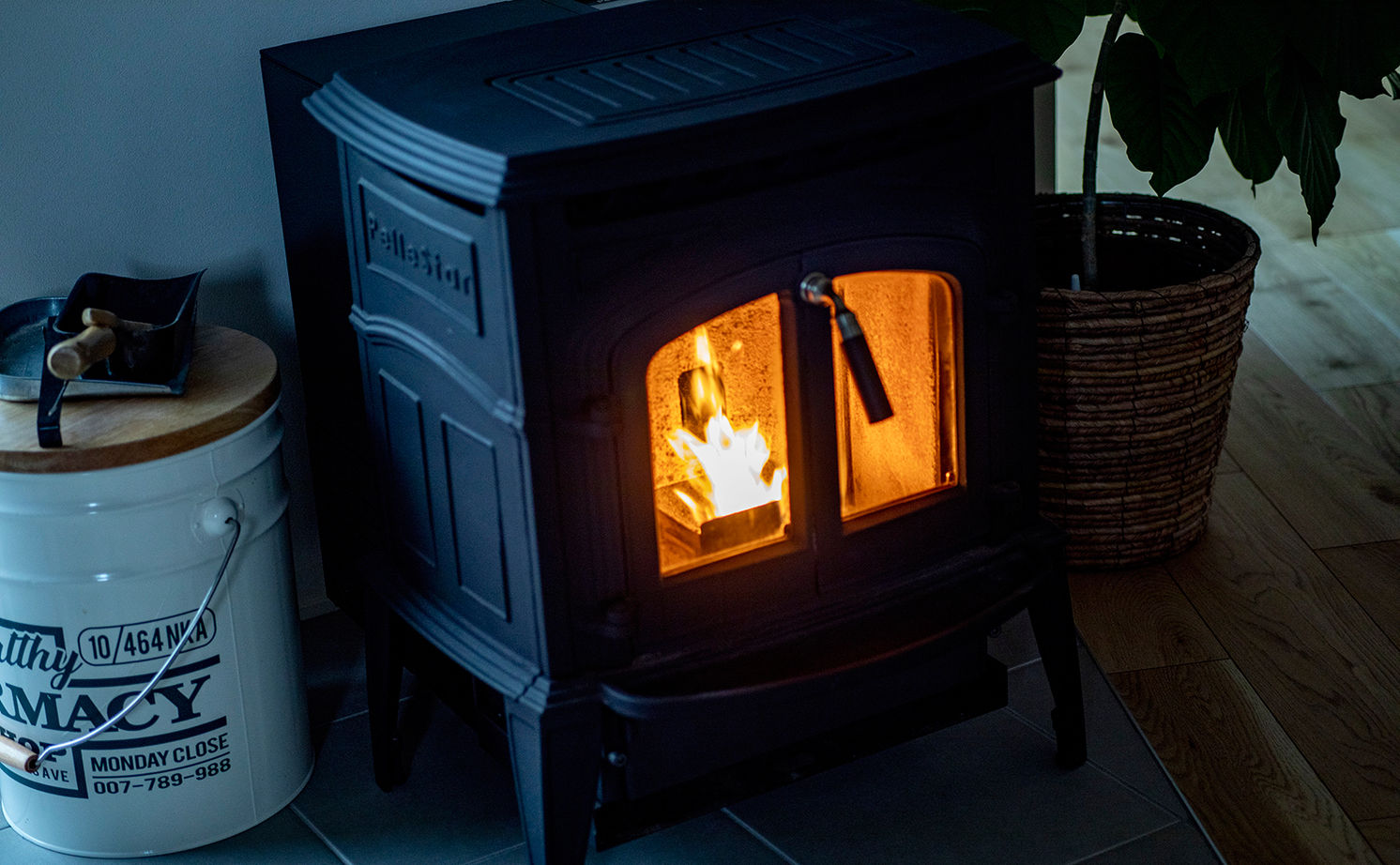 アルスホーム 【富山県】庭の心地よさを大きな窓によって住まいに取り込む、集いを愉しむ家の建築実例画像6