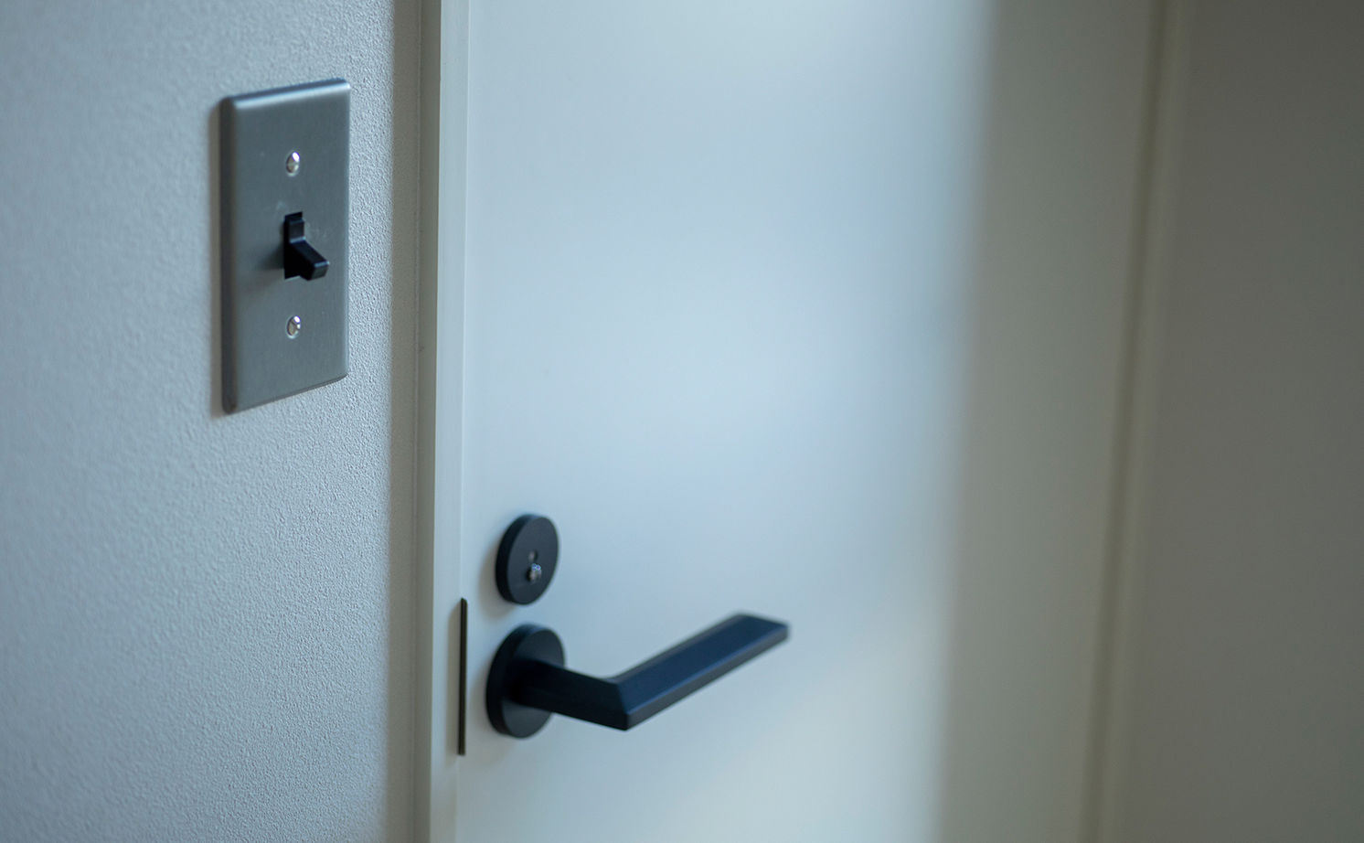 アルスホーム 【富山県】庭の心地よさを大きな窓によって住まいに取り込む、集いを愉しむ家の建築実例画像9