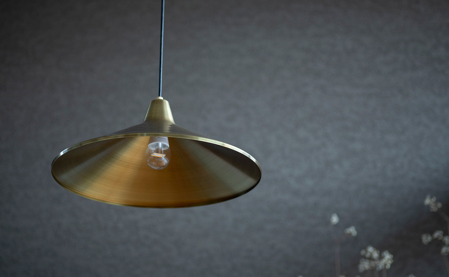 アルスホーム 【富山県】庭の心地よさを大きな窓によって住まいに取り込む、集いを愉しむ家の建築実例画像15