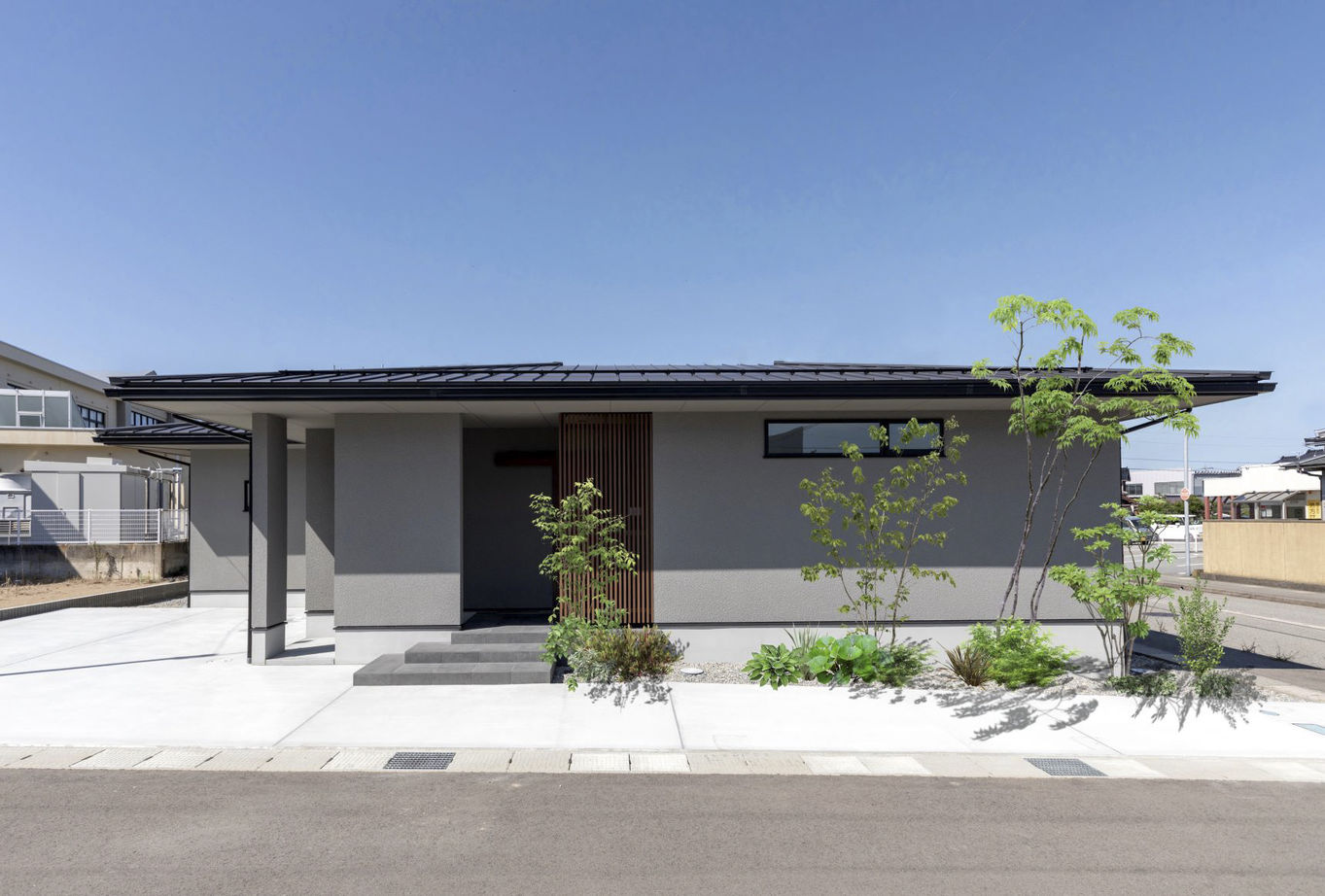 アルスホーム 【石川県】中庭を囲む平屋の家。外部からの視線を気にせず寛げる、まちなかの住まいの建築実例画像5