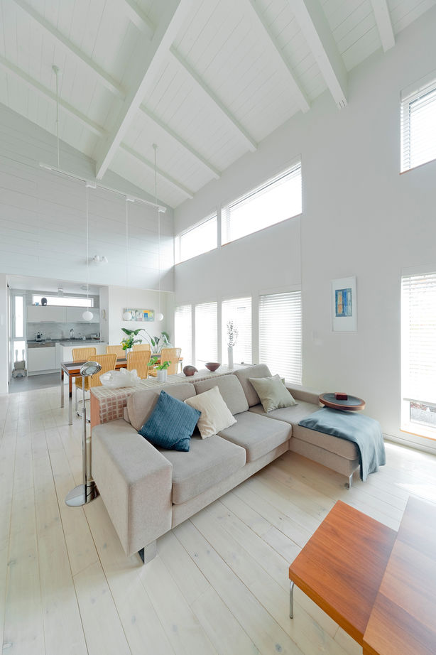 モコハウス 【川西市/北欧モダン/40坪台】暮らしていたドイツと同様の快適性を求めて。室内全体で光を共有する住まいの建築実例画像2