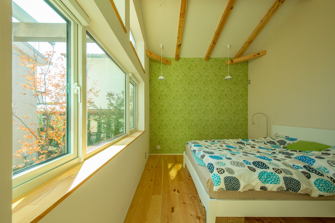 モコハウス 【川西市/シンプルモダン/30坪台】中庭を中心に配置。室内から庭木や星、月を眺められる住まいの建築実例画像9