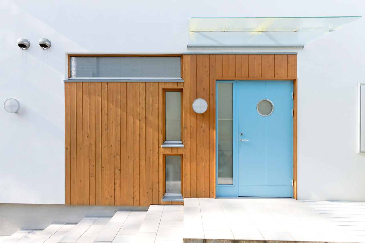 モコハウス 【川西市/北欧モダン/30坪台】吹き抜けのLDKに北欧スタイルの家具や照明を飾り、体も心も安らぐ住まいの建築実例画像10