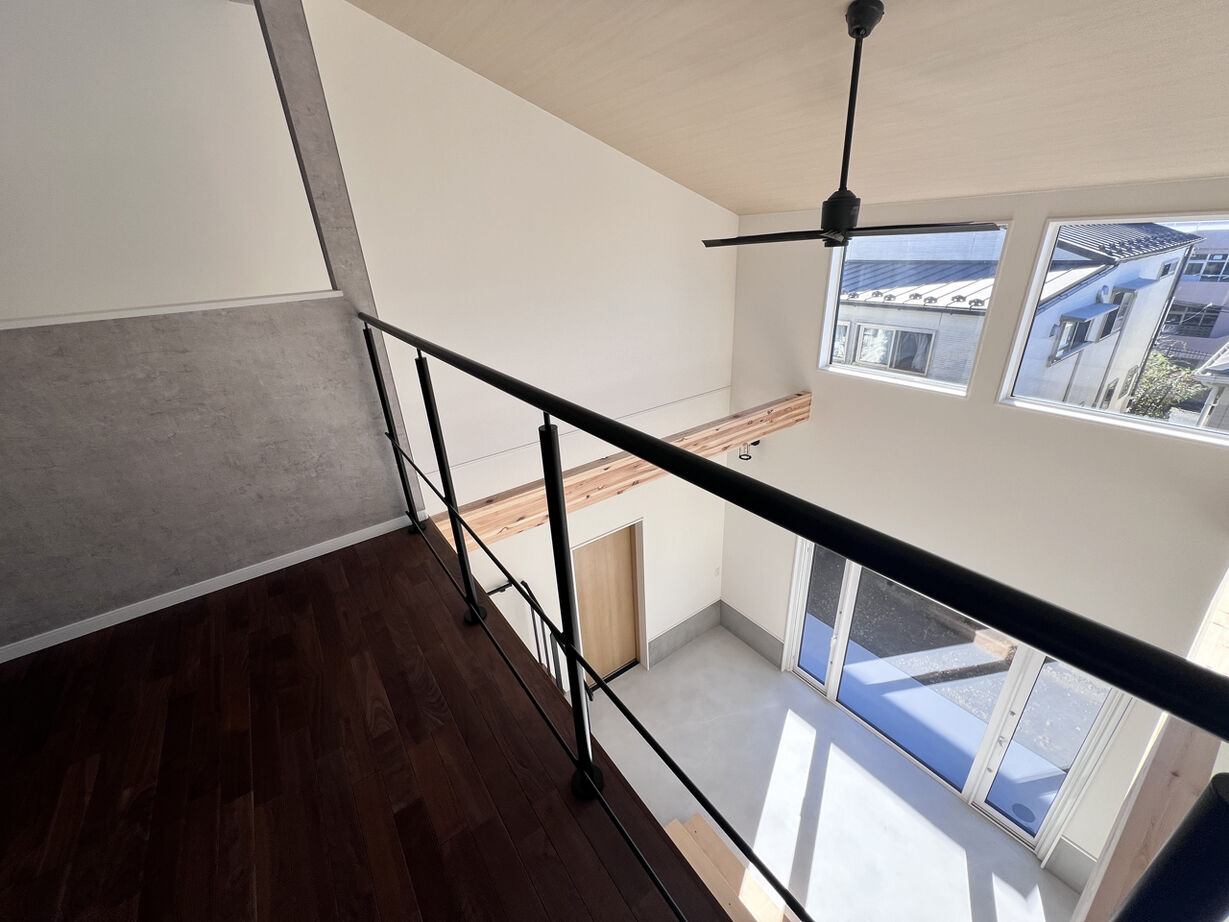 オーダーズ 【5000万円台|47坪台|土間ルーム|オーダーキッチン】カーテンレスで広がる、あたたかな光と豊かな暮らしの建築実例画像8