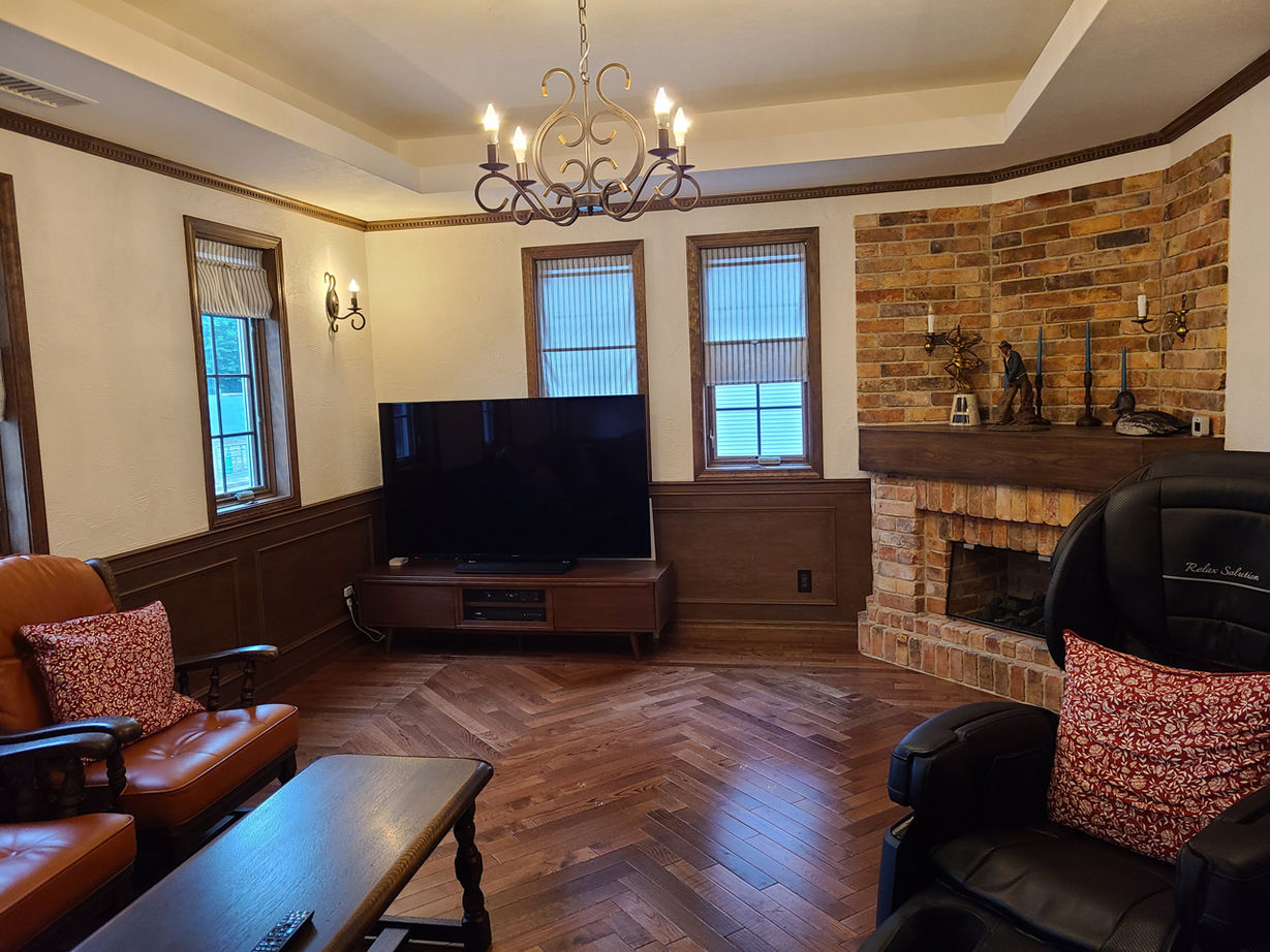 伊藤建築デザイン一級建築士事務所 【71.6坪/ビルトインガレージ】レンガタイル貼りの重厚感ある邸宅風の佇まい。ジョージアン様式の輸入住宅の建築実例画像6