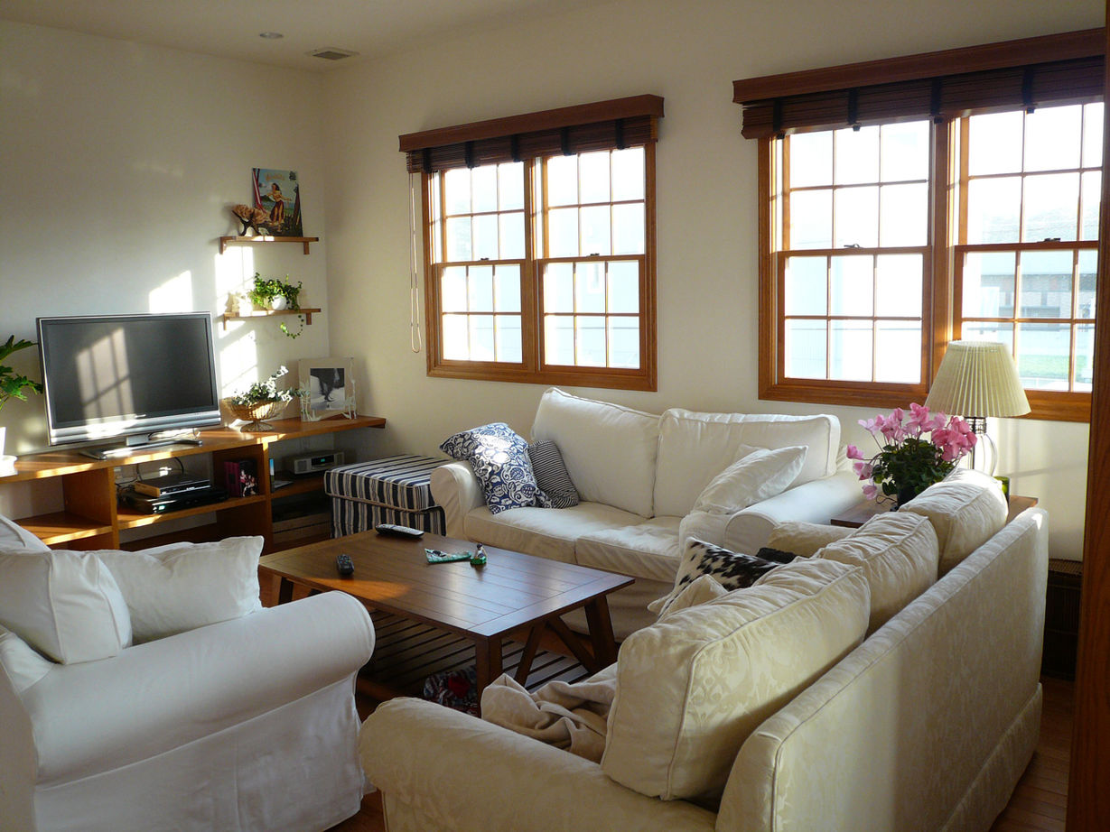 伊藤建築デザイン一級建築士事務所 【59.4坪/ガレージ】カバードポーチにラップサイディング。ニューイングランド様式のサーファーズハウスの建築実例画像6