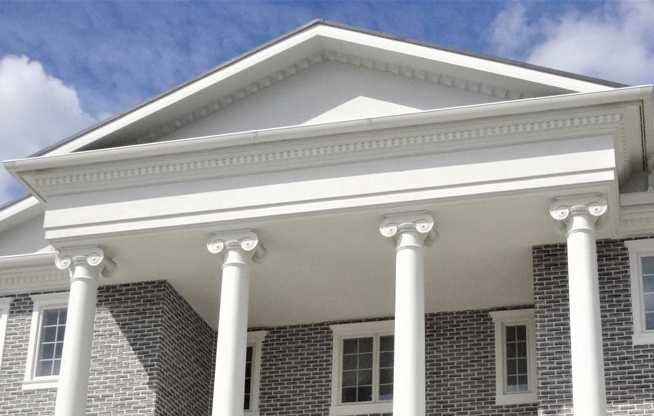 伊藤建築デザイン一級建築士事務所 【149.4坪/ガレージハウス】ギリシャ神話をイメージさせる威風堂々とした外観。フェデラル様式の輸入住宅の建築実例画像2