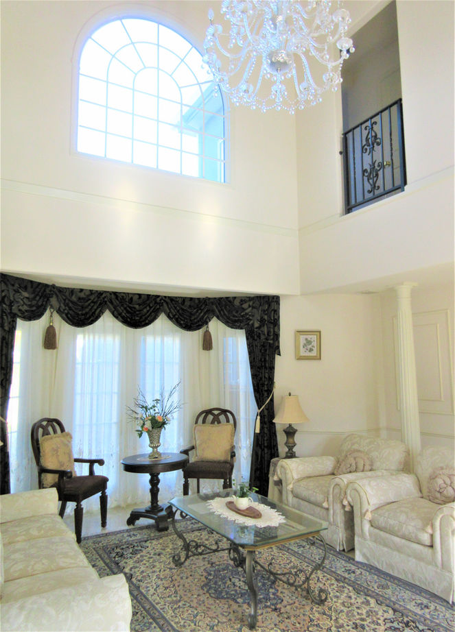 伊藤建築デザイン一級建築士事務所 【149.4坪/ガレージハウス】ギリシャ神話をイメージさせる威風堂々とした外観。フェデラル様式の輸入住宅の建築実例画像4