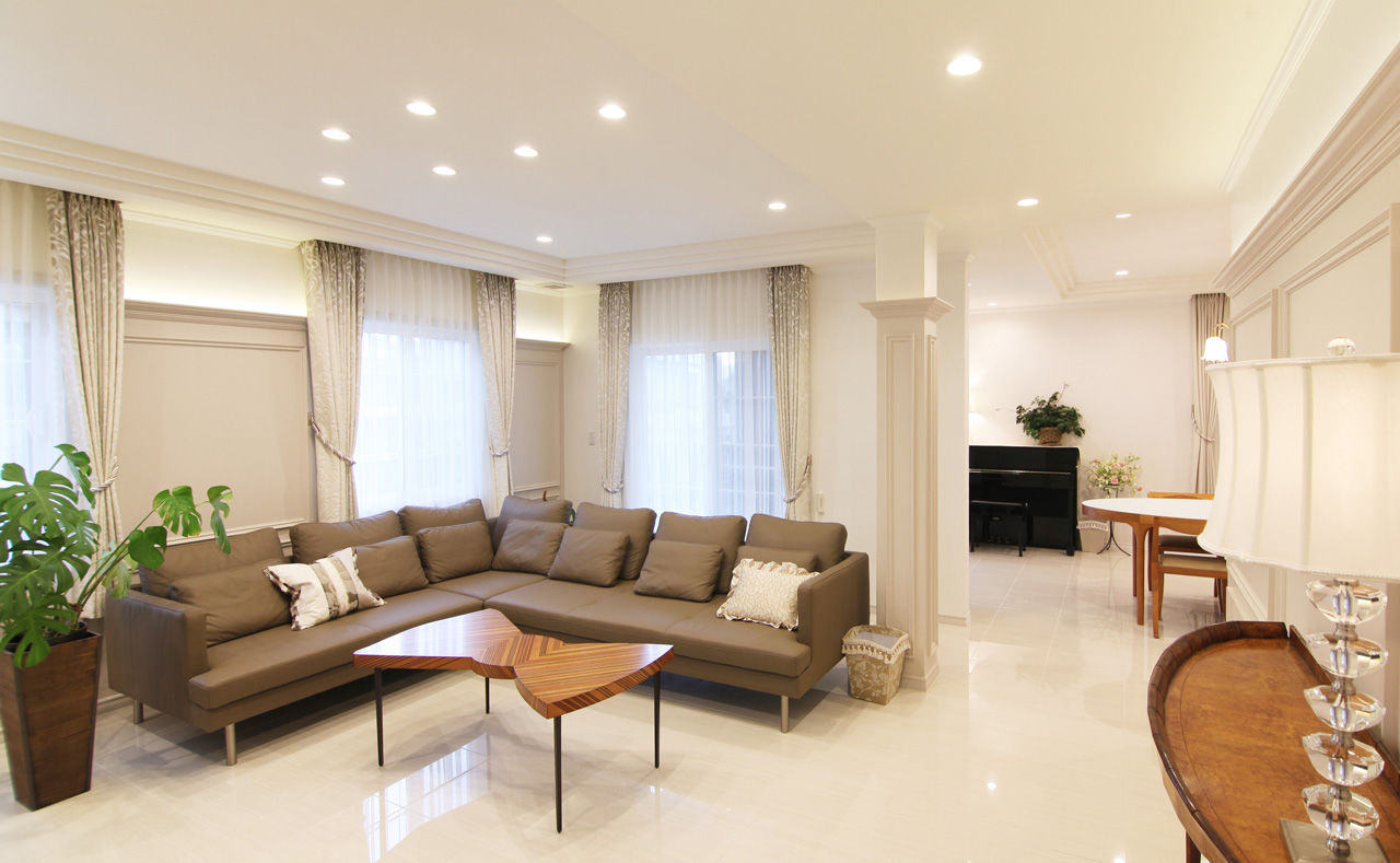 伊藤建築デザイン一級建築士事務所 【79.6坪/ビルトインガレージ】装飾を施しながらもどこか現代的。RCと在来の混構造の輸入住宅の建築実例画像4