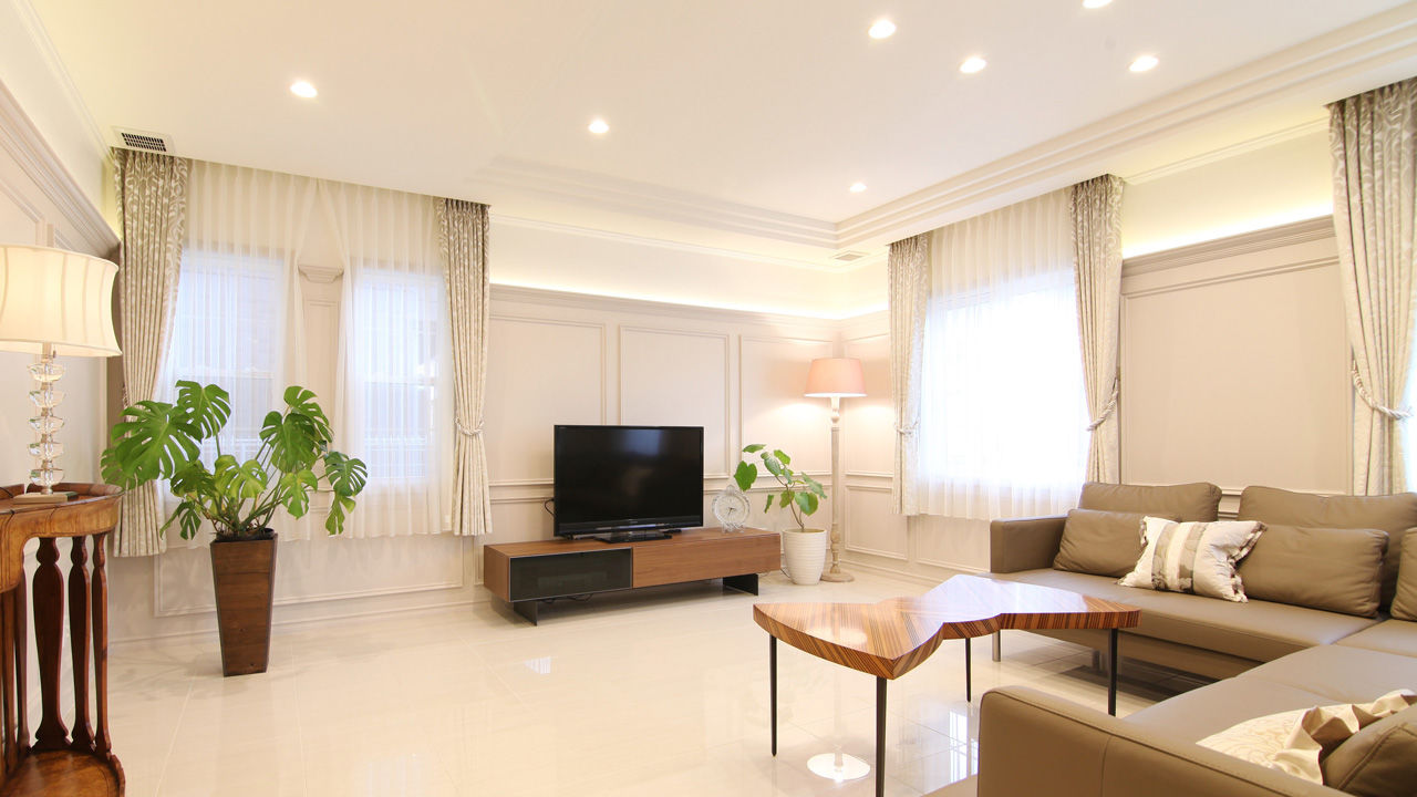 伊藤建築デザイン一級建築士事務所 【79.6坪/ビルトインガレージ】装飾を施しながらもどこか現代的。RCと在来の混構造の輸入住宅の建築実例画像5