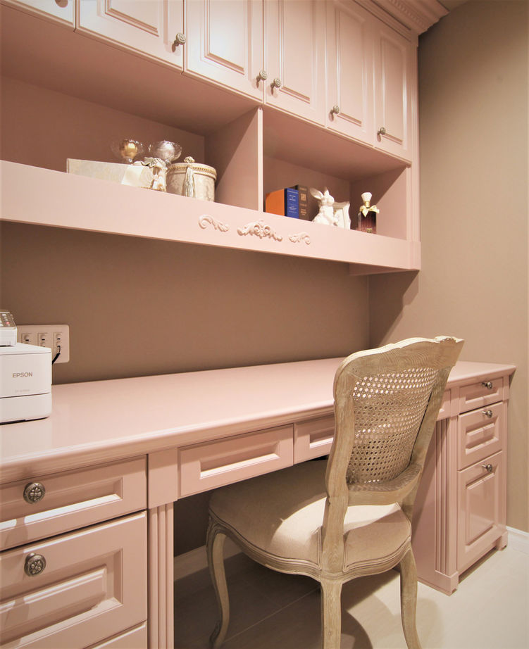 伊藤建築デザイン一級建築士事務所 【79.6坪/ビルトインガレージ】装飾を施しながらもどこか現代的。RCと在来の混構造の輸入住宅の建築実例画像10