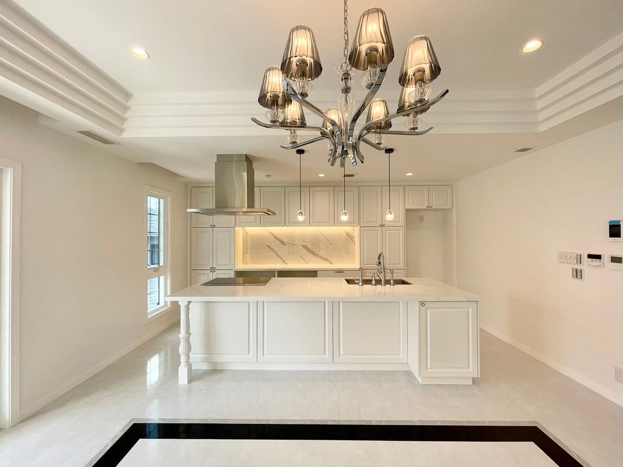 伊藤建築デザイン一級建築士事務所 【76.3坪/ビルトインガレージ】遊び心と上品な装飾がポイント。エレガントなイタリアネート様式の輸入住宅の建築実例画像6