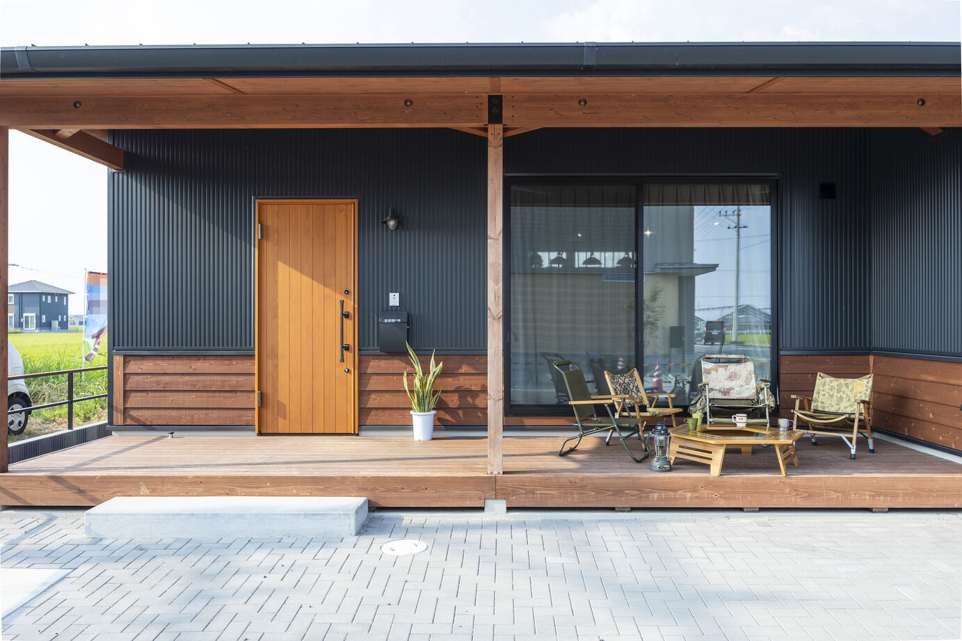 StoryHouse 【平屋/アウトドアストッカー/長期優良住宅】家族の趣味がつまったシンプルな平屋の建築実例画像2