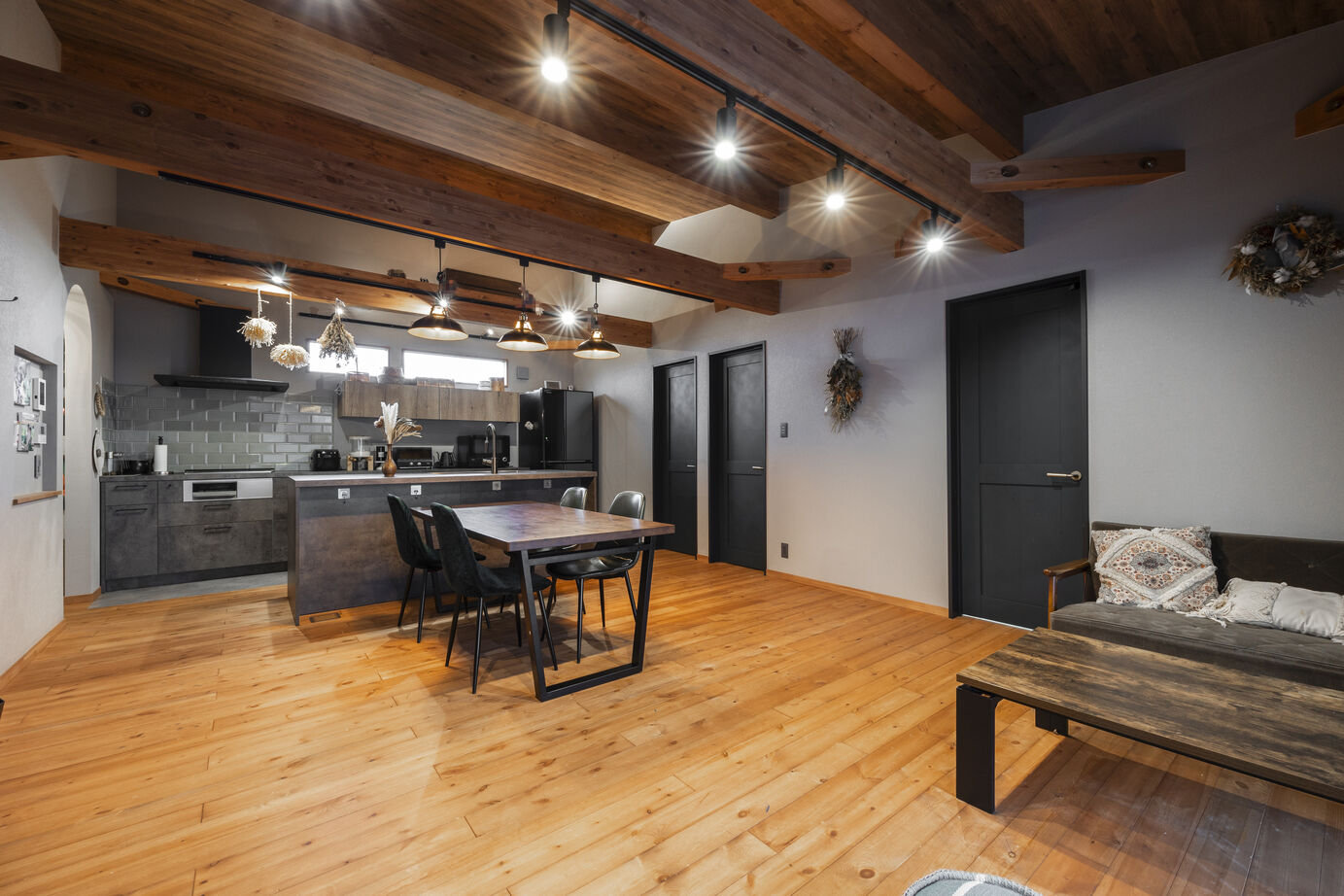 StoryHouse 【平屋/アウトドアストッカー/長期優良住宅】家族の趣味がつまったシンプルな平屋の建築実例画像6