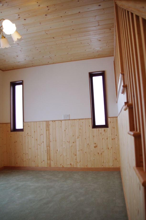 翼住宅（つばさハウジング） 【3900万円】こだわりを詰め込んだ6LDK。快適な室温と清浄な木の香りに包まれて、趣味も子育ても楽しめる！の建築実例画像4