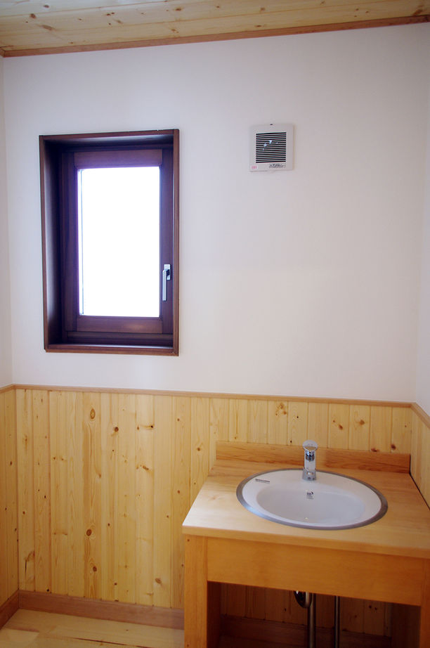 翼住宅（つばさハウジング） 【3900万円】こだわりを詰め込んだ6LDK。快適な室温と清浄な木の香りに包まれて、趣味も子育ても楽しめる！の建築実例画像5