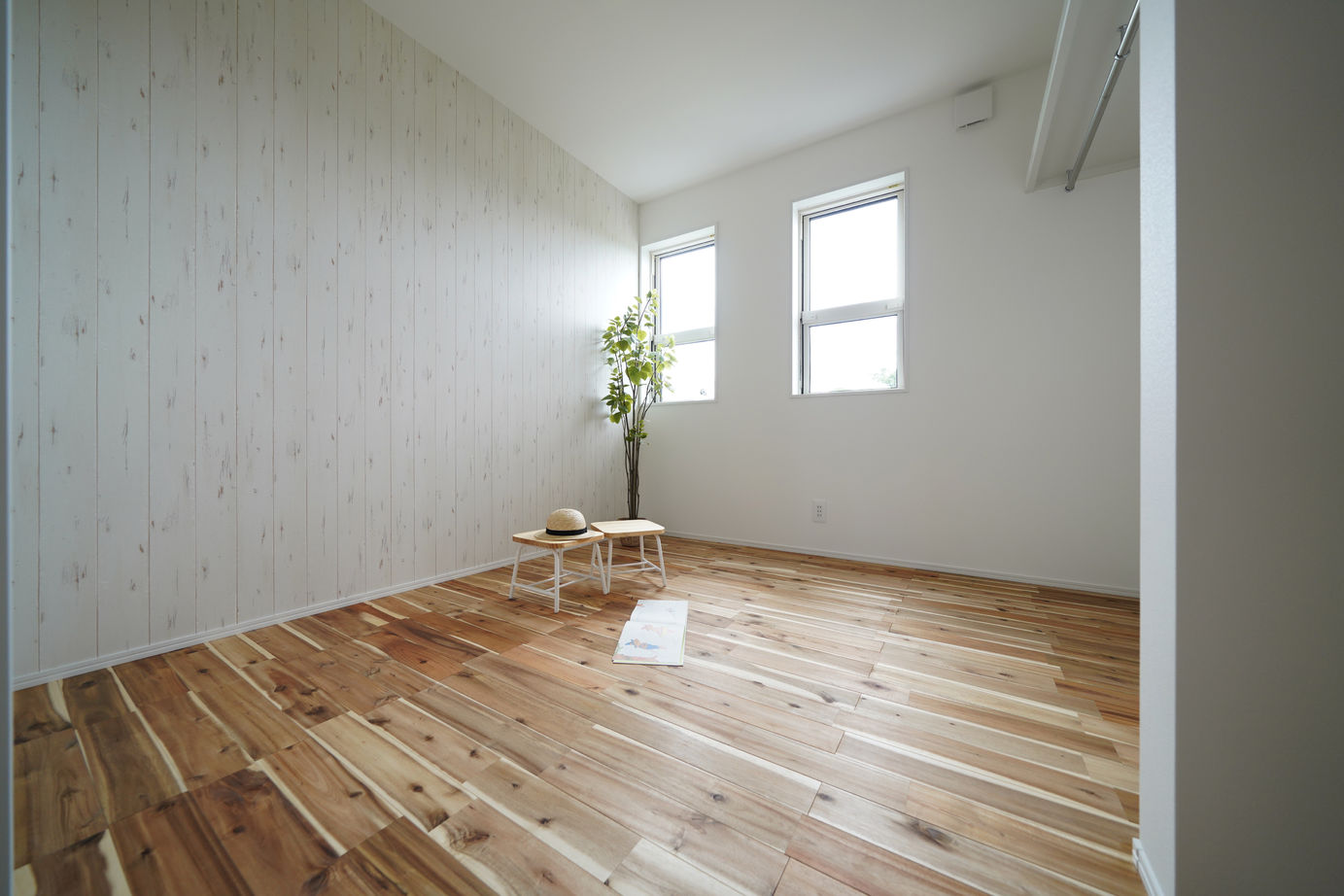 しあわせや/田尻木材 【中野市/33坪/ミドルクラス住宅/2階建て】フレームキッチンのあるカリフォルニアスタイルの家の建築実例画像8