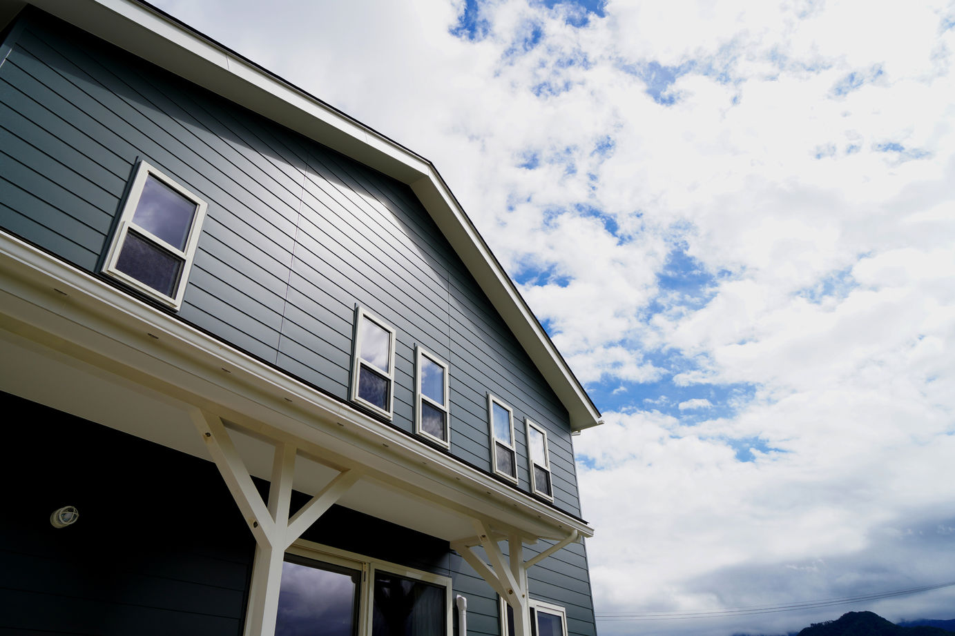 しあわせや/田尻木材 【中野市/33坪/ミドルクラス住宅/2階建て】フレームキッチンのあるカリフォルニアスタイルの家の建築実例画像10