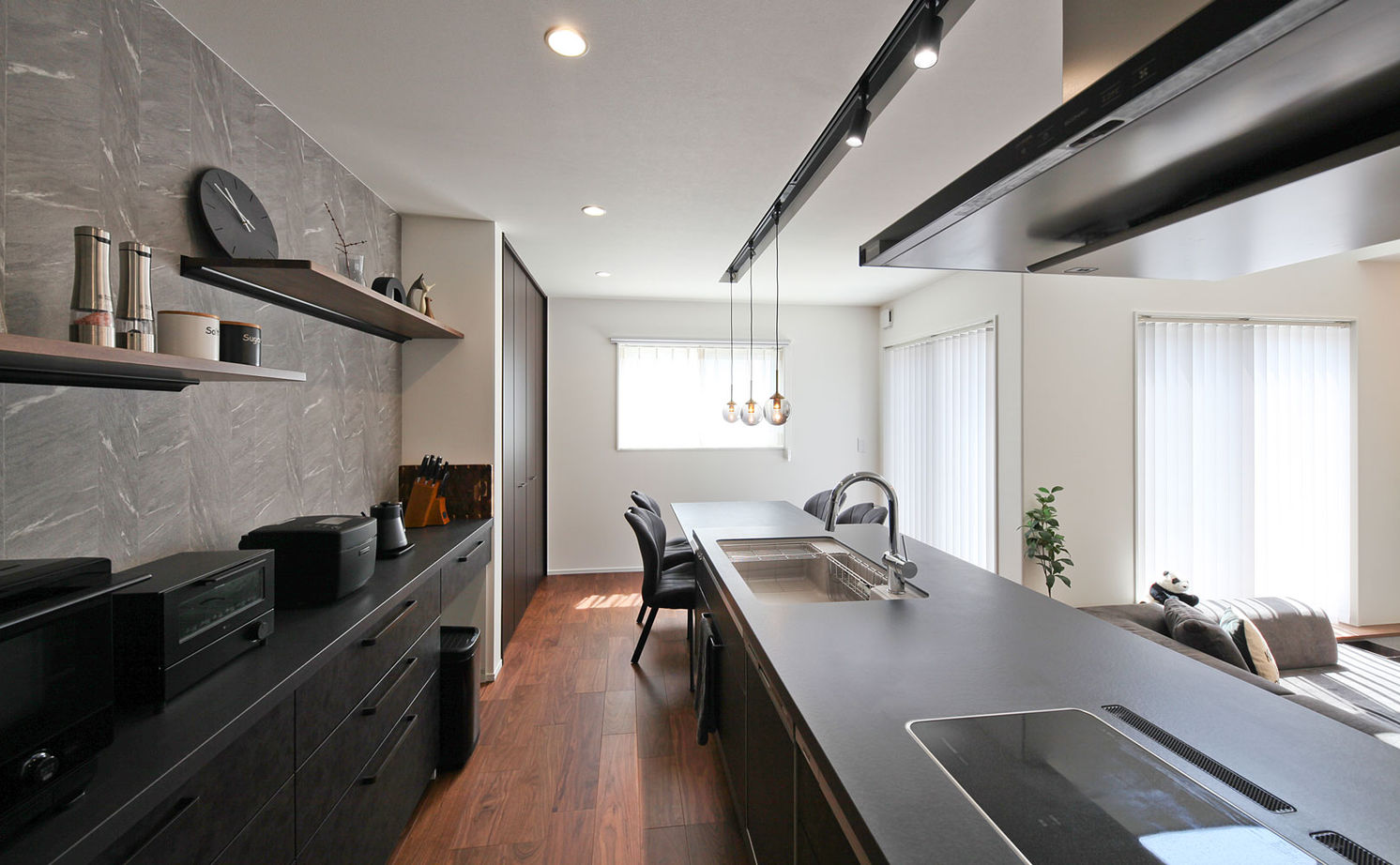 石友ホーム　滋賀支社 【50坪以上の土地/2000万円台/近江八幡市】サンクンリビングにひと目惚れ。完成したお家は「全てが大正解」の建築実例画像6