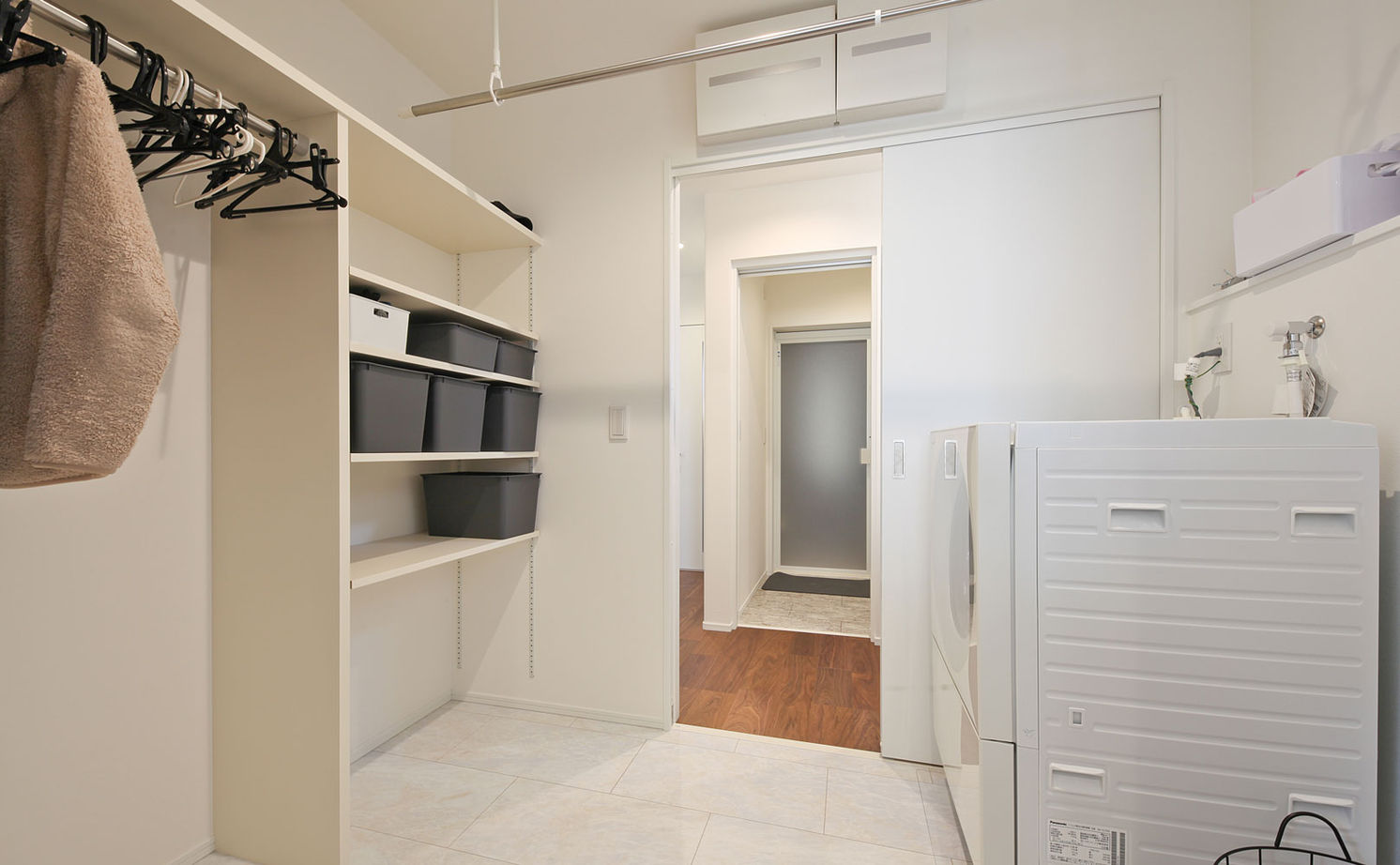 石友ホーム　滋賀支社 【50坪以上の土地/2000万円台/近江八幡市】サンクンリビングにひと目惚れ。完成したお家は「全てが大正解」の建築実例画像10