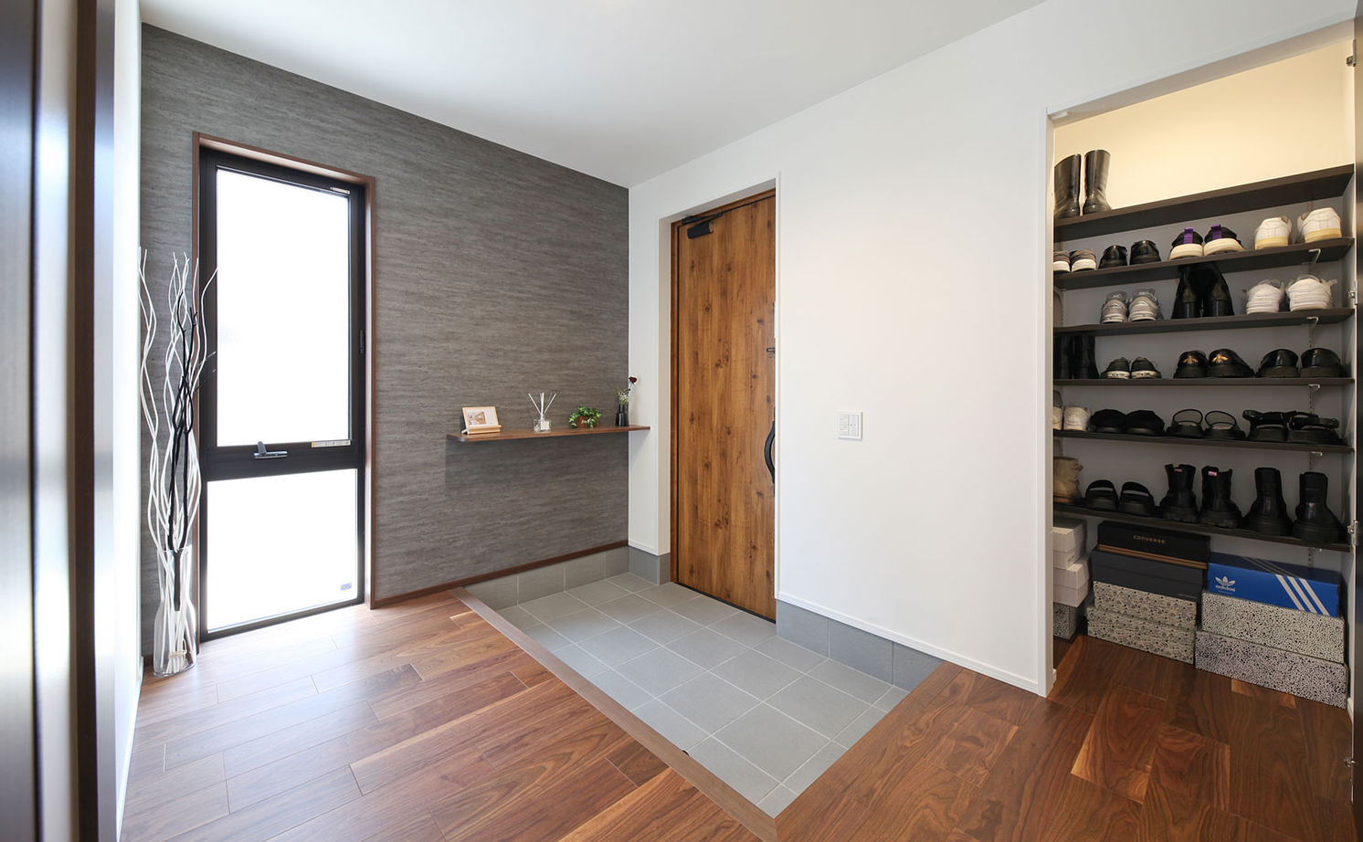 石友ホーム　滋賀支社 【50坪以上の土地/2000万円台/近江八幡市】サンクンリビングにひと目惚れ。完成したお家は「全てが大正解」の建築実例画像13