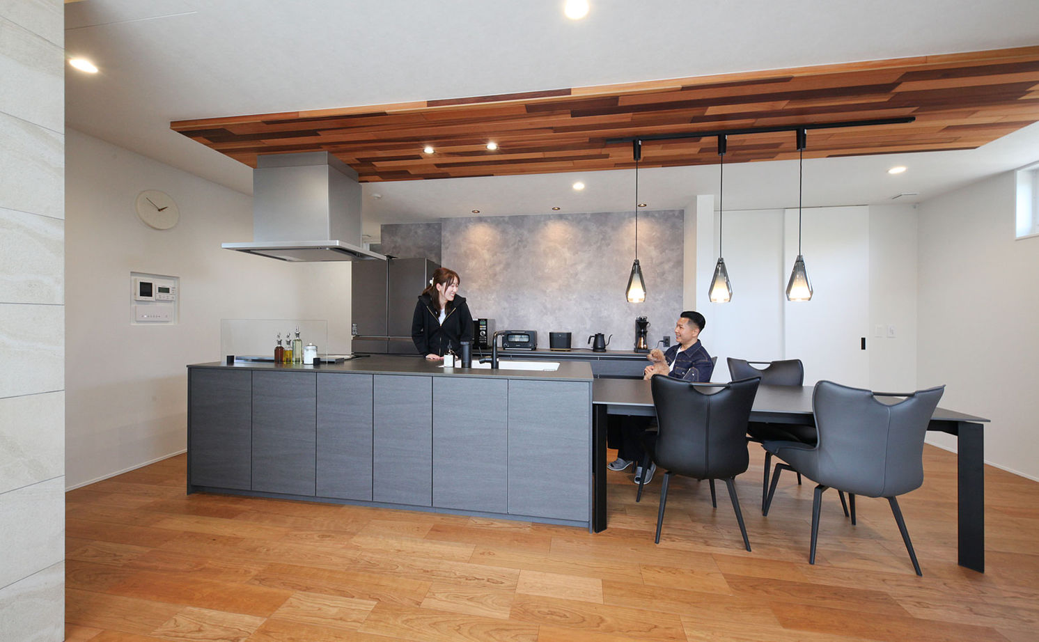 石友ホーム　滋賀支社 【50坪以上の土地/守山市/間取図】周囲の視線を気にせず、ホテルライクの上質な空間で至福の時間を過ごすの建築実例画像5