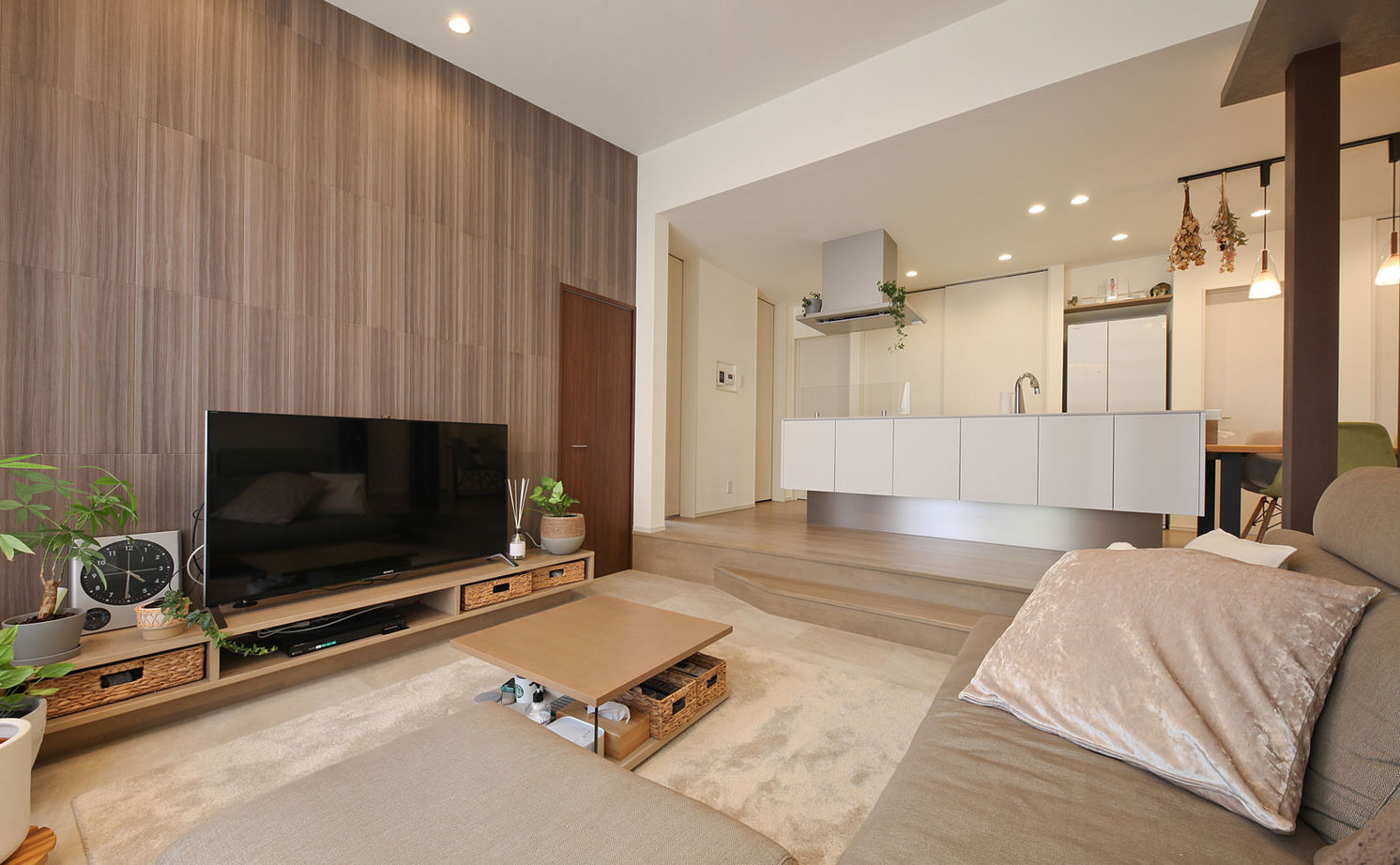 石友ホーム　滋賀支社 【50坪以上の土地/2000万円台/愛知郡/間取図】無駄のない空間づかいで快適動線を叶えた平屋の家の建築実例画像6