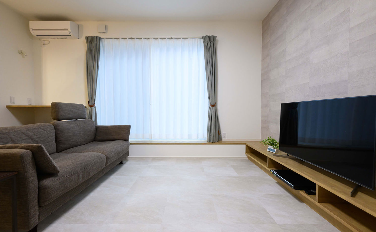 石友ホーム　滋賀支社 【50坪以上の土地/3000万円台/サンクンリビング/間取図】品質の高い建材で建てた家事ラクの家の建築実例画像4