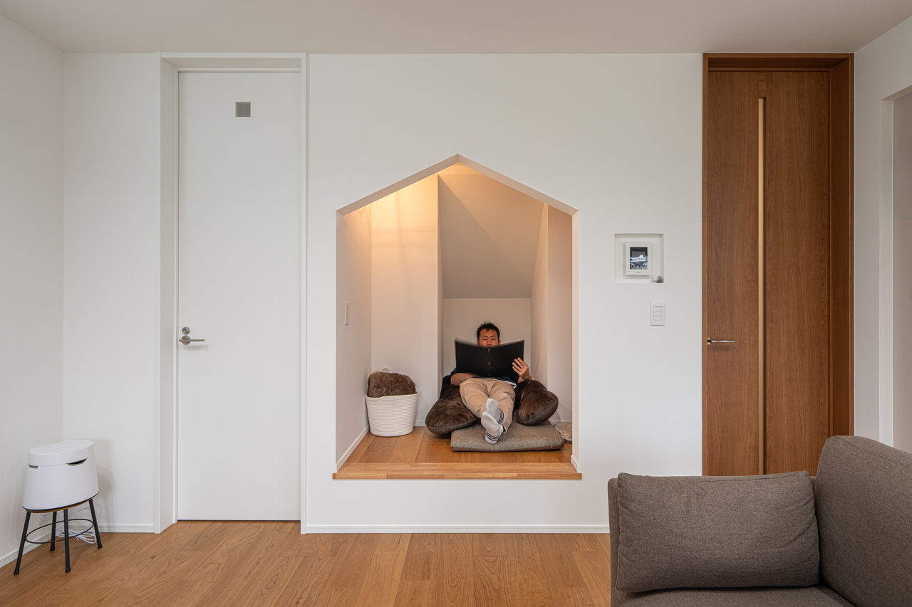 石友ホーム　滋賀支社 【50坪以上の土地/2000万円台/長浜市/間取図】三角屋根のカフェスペースとヌックに癒される家の建築実例画像3