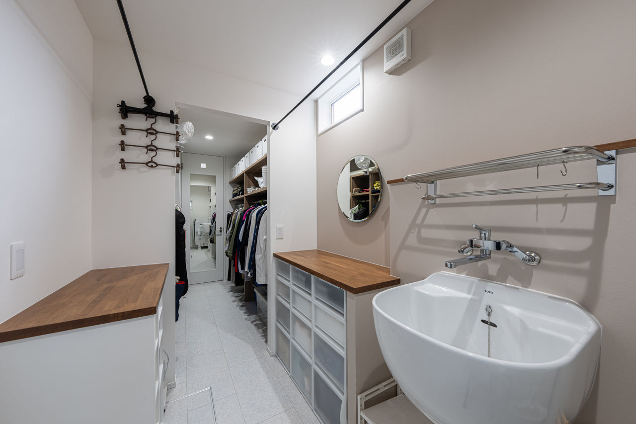 石友ホーム　滋賀支社 【50坪以上の土地/2000万円台/長浜市/間取図】三角屋根のカフェスペースとヌックに癒される家の建築実例画像5