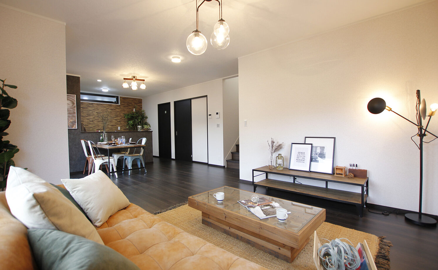 アイキョーホームのガレージハウス 【2566万円|ビルトイン|27坪】1階のガレージは秘密基地！パナソニック耐震工法の籠って楽しむ贅沢空間の建築実例画像6