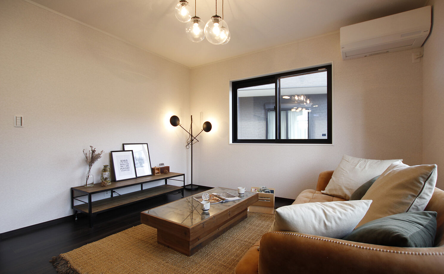 アイキョーホームのガレージハウス 【2566万円|ビルトイン|27坪】1階のガレージは秘密基地！パナソニック耐震工法の籠って楽しむ贅沢空間の建築実例画像7