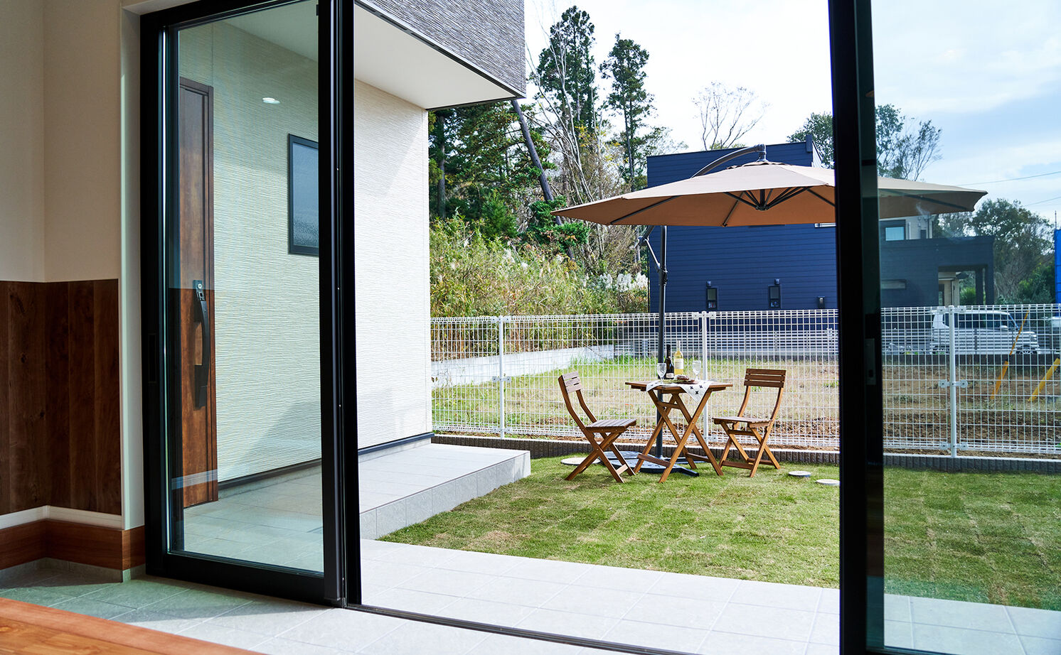 アイキョーホームのガレージハウス 【2666万円|ドッグラン|延床27.8坪】パナソニック耐震住宅工法で人もペットも快適！ドッグランのある住まいの建築実例画像6