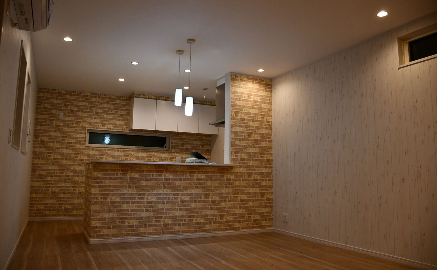 アイキョーホームのガレージハウス 【2875万円|30坪台|変形地|2階リビング】テクノストラクチャーで実現！三角地で叶えた店舗併用住宅の建築実例画像5