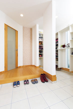 イシンホーム住宅研究会 大きく節約売電を目指す老後まで安心の家の建築実例画像6