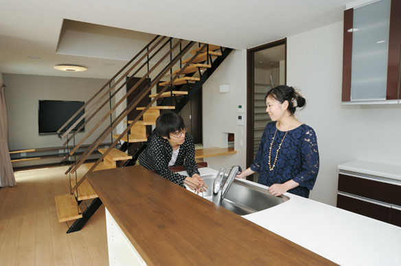 イシンホーム住宅研究会 結婚を機に、大好きな音楽を満喫できる、工夫満載の新居の建築実例画像2