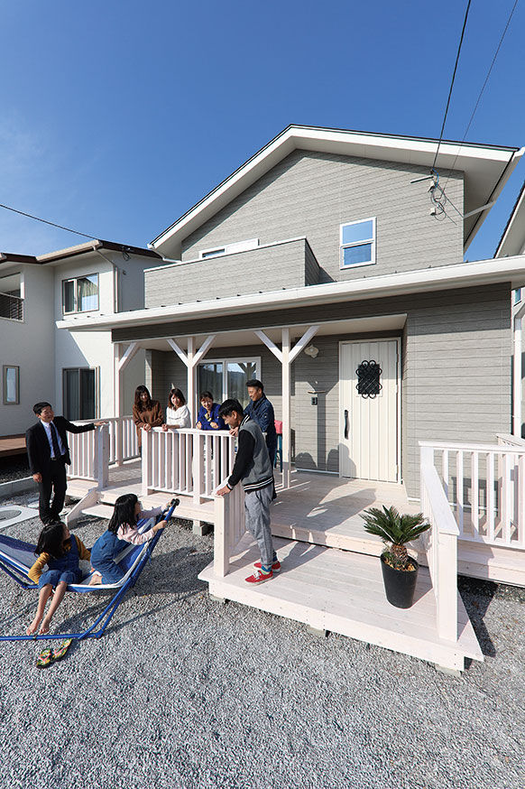 イシンホーム住宅研究会 未来のゼロエネ住宅「サンクスZEGA」。お洒落なカリフォルニア・スタイルの建築実例画像7