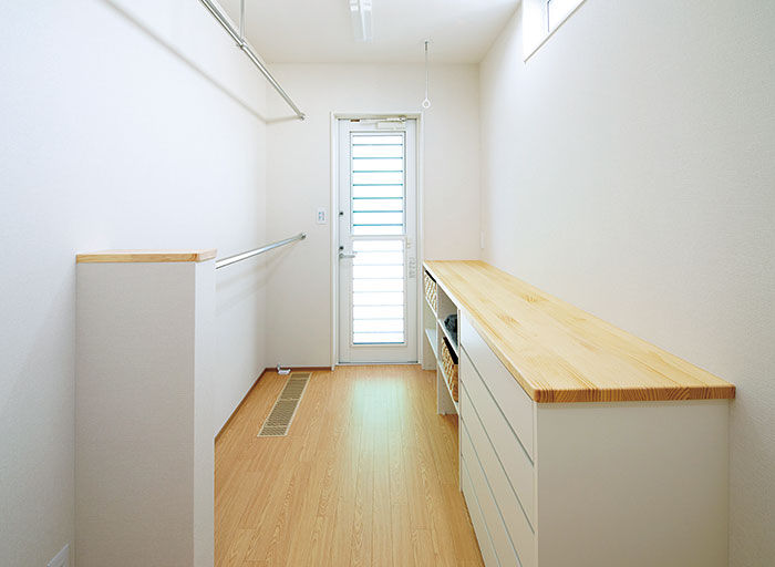 イシンホーム住宅研究会 未来のゼロエネ住宅！ゆとりの大空間で寛げる、老後まで安心の平屋。の建築実例画像3