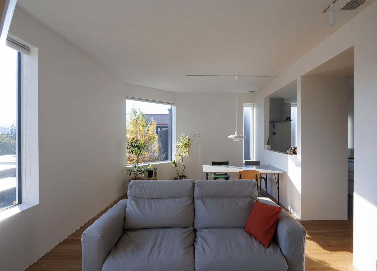 弘信建設 【札幌市/夫婦2人暮らし/間取図有/1LDK+個室2つ＋書斎/風景を取り込む】市街地を一望し静かな時間を楽しむの建築実例画像5