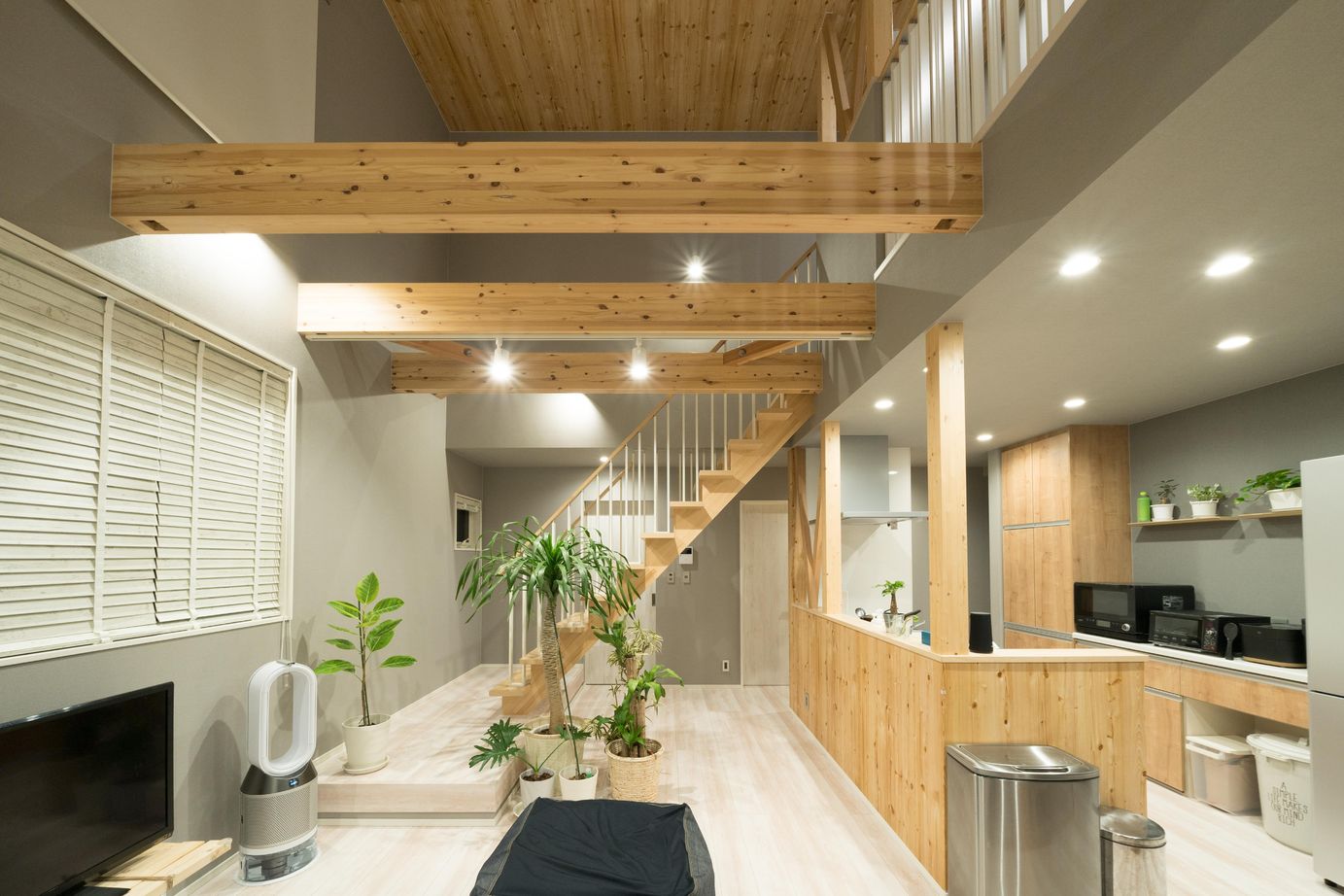 むぎくら 【1,700～1,799万円/39.3坪/間取り図有】施主様が考えた家事動線を形に。落ち着きのある内装が拘りの住まいの建築実例画像2