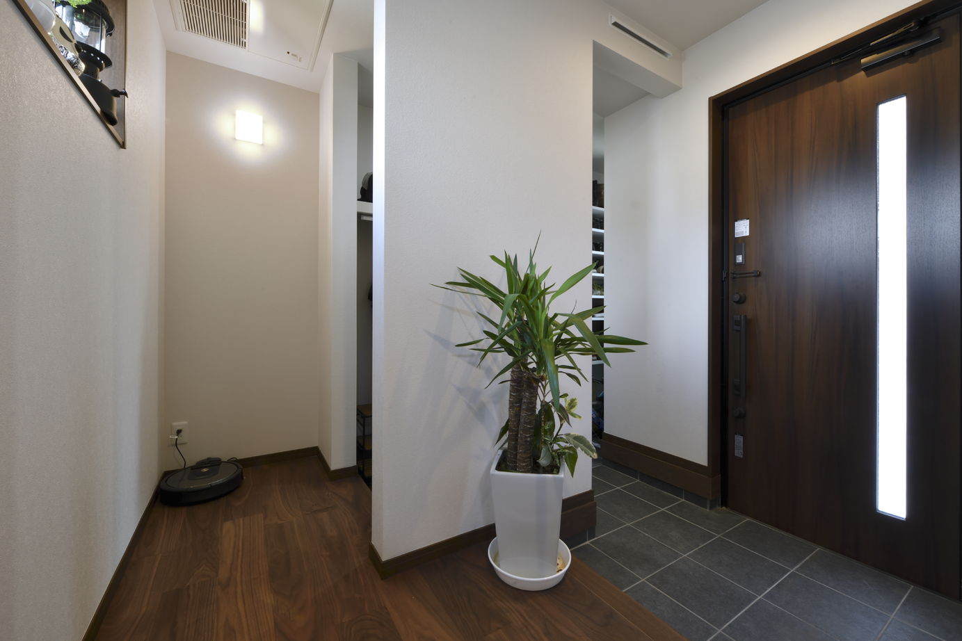 エイト 【桧家住宅】    Court house-コートハウス-中庭のある平屋は観葉植物が映える内観デザインも見所の建築実例画像8