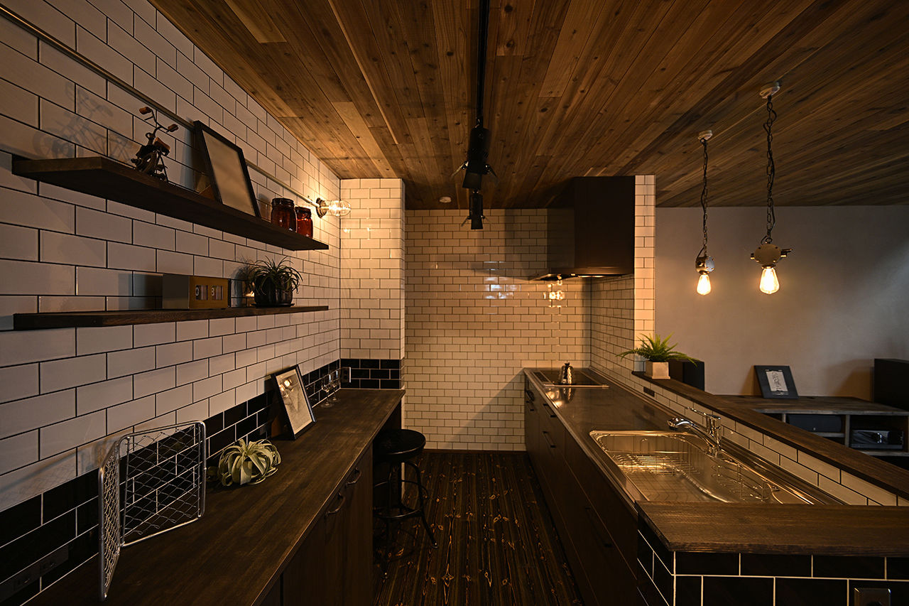 HOLOS HOME（ホロスホーム） 【愛知県|2人暮らし|ペット】猫も、犬も…薪ストーブの前で丸くなる。またやって来る、2人と2匹の暖かい冬の建築実例画像3