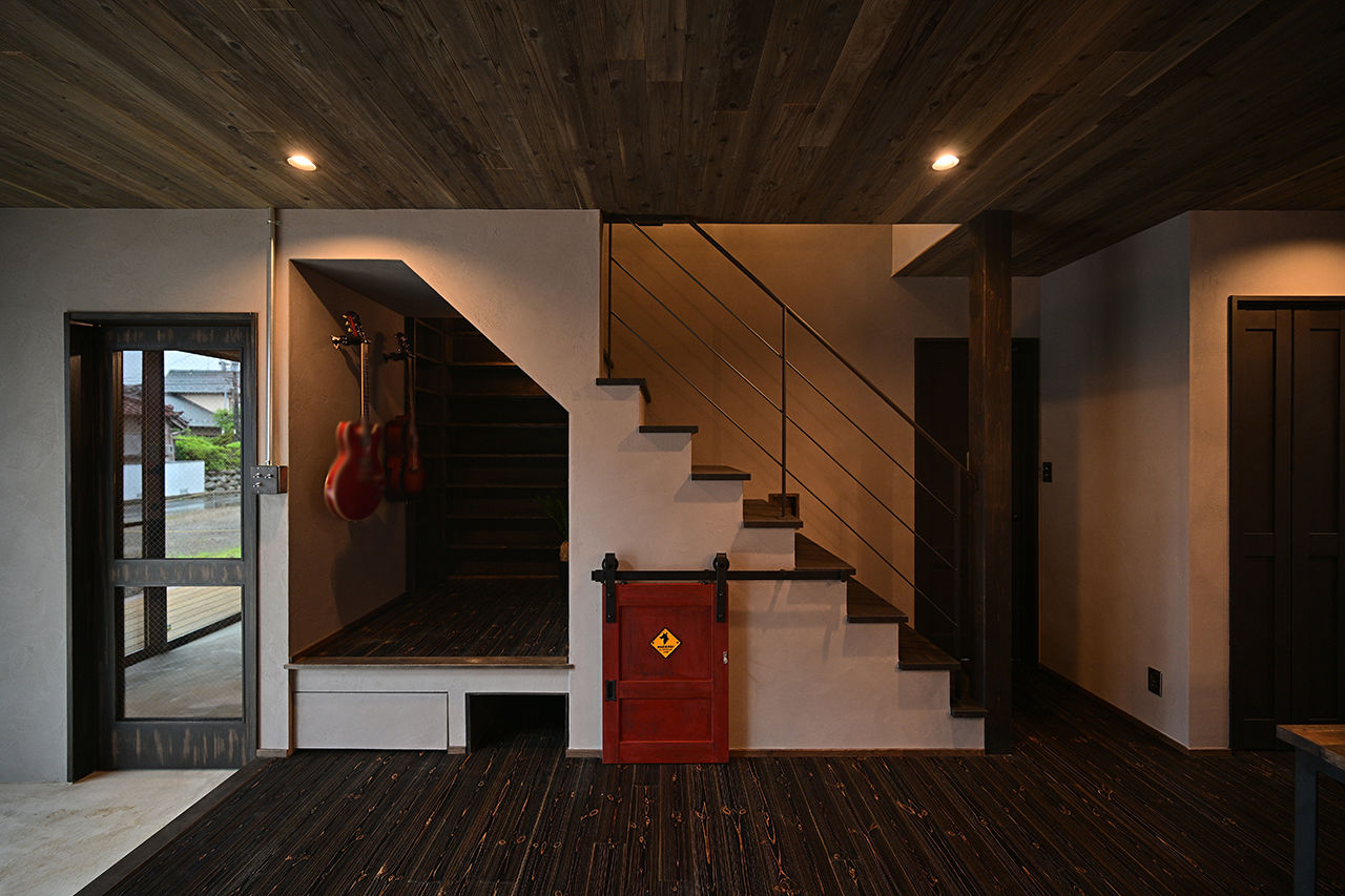 HOLOS HOME（ホロスホーム） 【愛知県|2人暮らし|ペット】猫も、犬も…薪ストーブの前で丸くなる。またやって来る、2人と2匹の暖かい冬の建築実例画像5