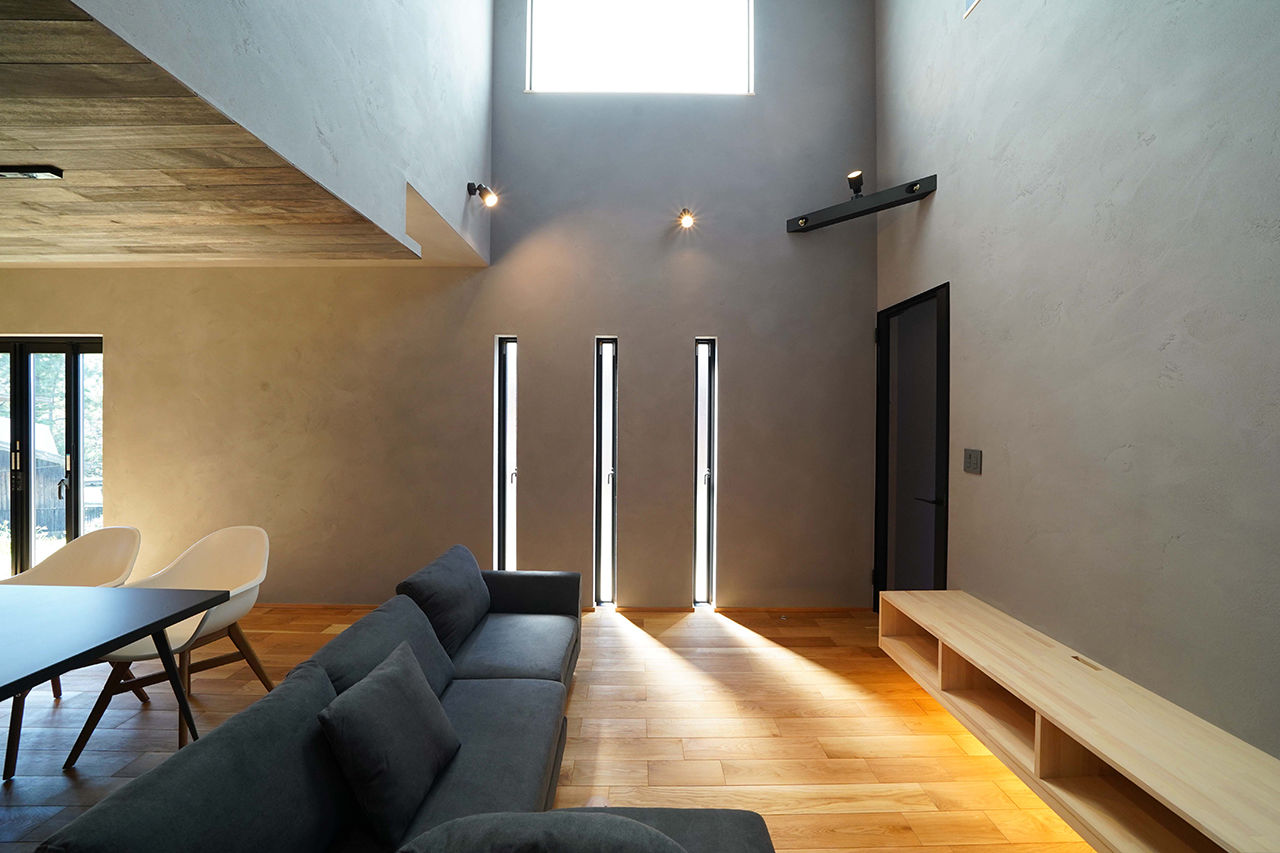 HOLOS HOME（ホロスホーム） 【愛知県|バイクガレージ|吹抜け|2人暮らし】シンプルで上質な空間で、大人ふたりのオシャレな日々の建築実例画像2