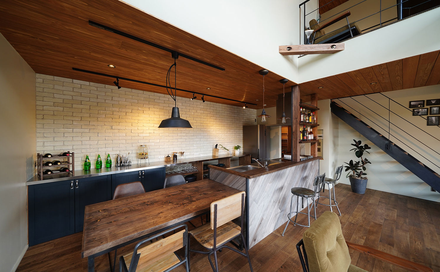 HOLOS HOME（ホロスホーム） 【愛知県|2000万円台|間取り図あり|ウッドデッキ】スローライフを実現させた、住宅地のなかの山小屋の建築実例画像10